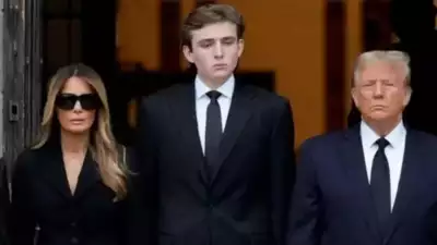 Melania Trump revela a situação de vida de seu filho Barron Trump na faculdade