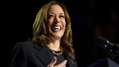 'My crowds are pretty big': Kamala Harris mocks Trump during fundraiser