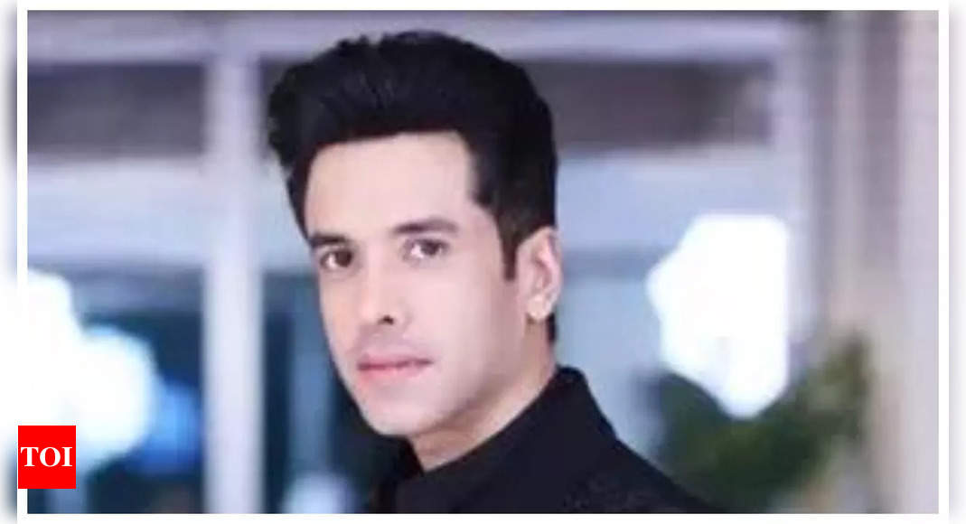 Tusshar Kapoor’s private and public Facebook accounts hacked; the actor makes a statement | Hindi Movie News