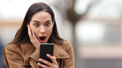 Checking your phone time and again: 6 reasons to STOP it now | - The ...