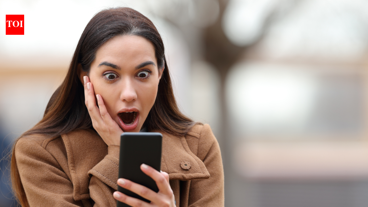 Checking your phone time and again: 6 reasons to STOP it now | - The ...