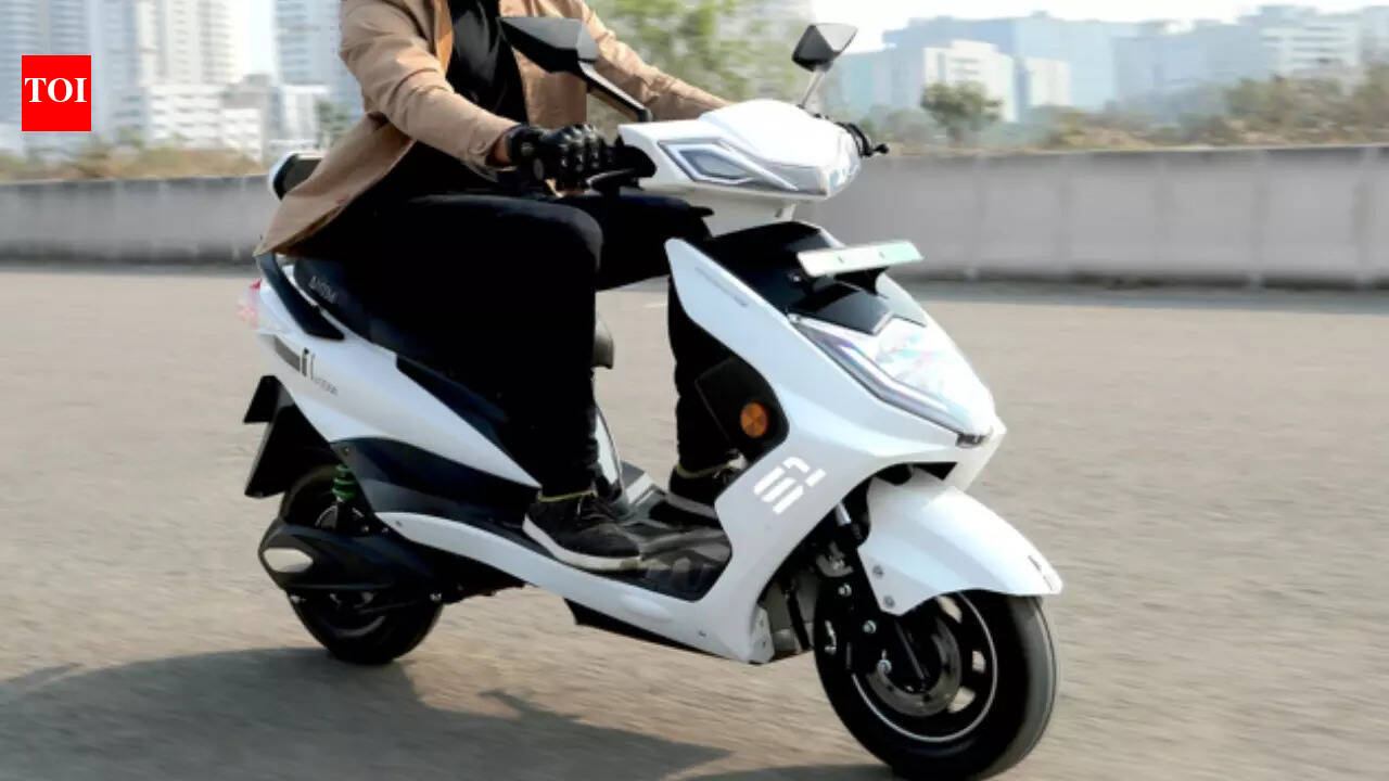 iVoomi S1 Lite e-scooter launched at Rs 84,999: 180 km range, three ...