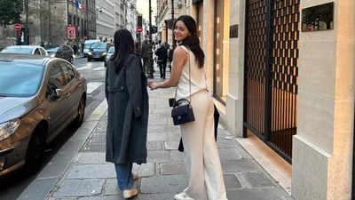 Ananya Panday se promène dans les rues de Paris avec sa sœur Rysa et dit 