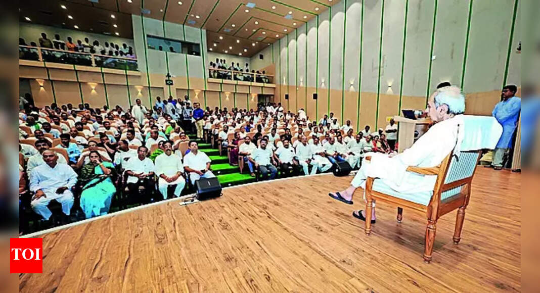 BJD Issues Show-Cause Notices to Four Leaders