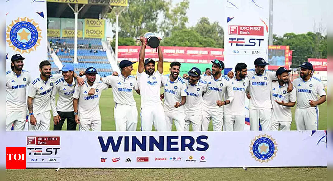2nd Test Live: India aim for early wickets to force a result on the final day