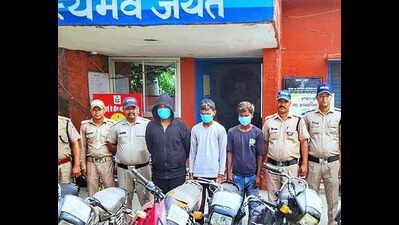 Gang of bike lifters busted, 3 held