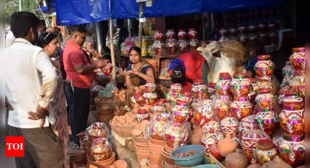 Markets decked up as Navratri starts today