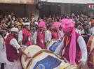 Rhythm of faith! Kalavant Dhol Pathak performs at Ganesh Visarjan