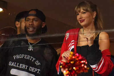 Taylor Swift’s Influence on Travis Kelce’s Inner Circle: How the Pop Icon Became Part of the Team