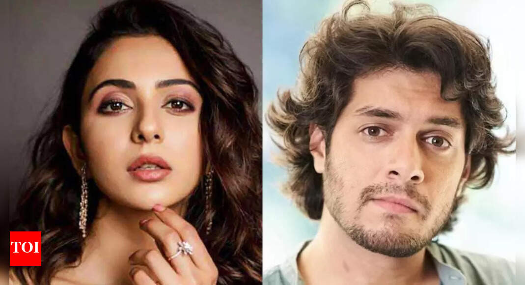 Rakul's heartwarming gesture towards Junaid Khan