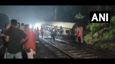 3 coaches of goods train derail in Madhya Pradesh's Ratlam