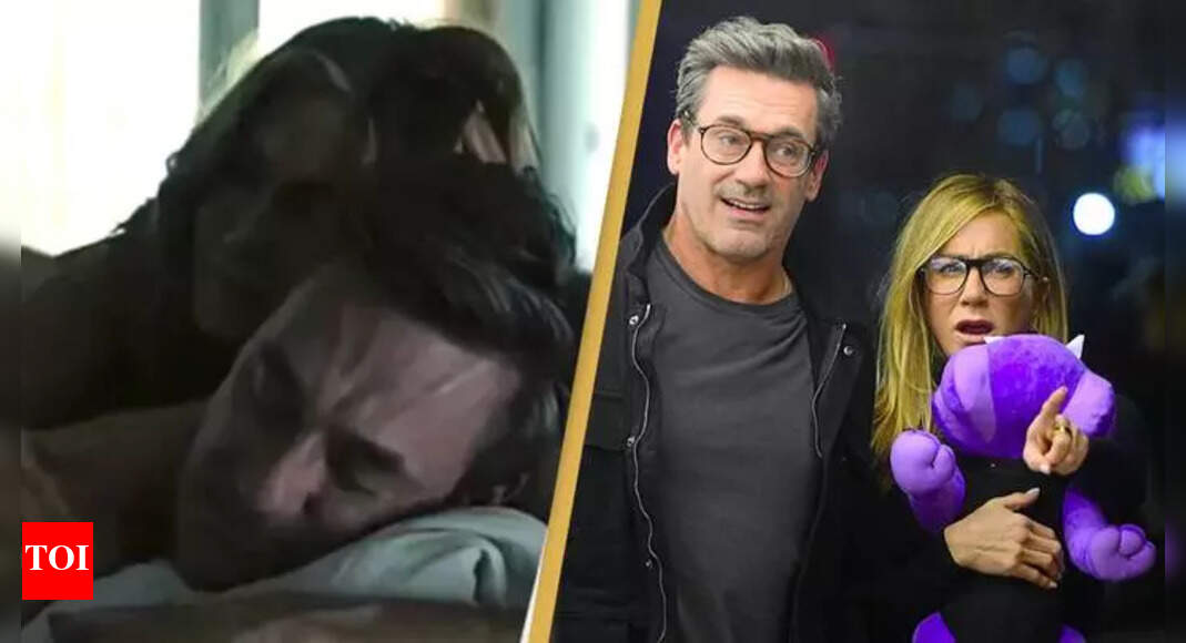 Jennifer Aniston got 'endless texts' after photos of her hitting Hit