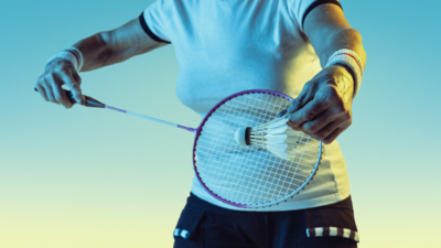 Best Badminton Rackets Under 2000 for Swift Moves, Strong Smashes & Superior Control