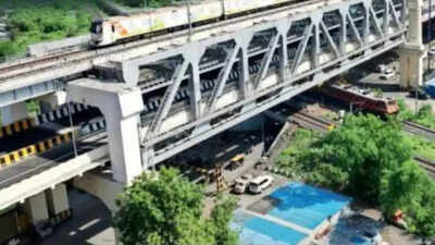 Union minister Nitin Gadkari opens Asia’s longest flyover in Nagpur