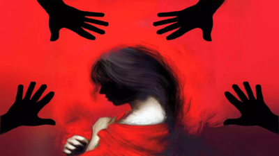 Unidentified female body found in field in UP's Etah