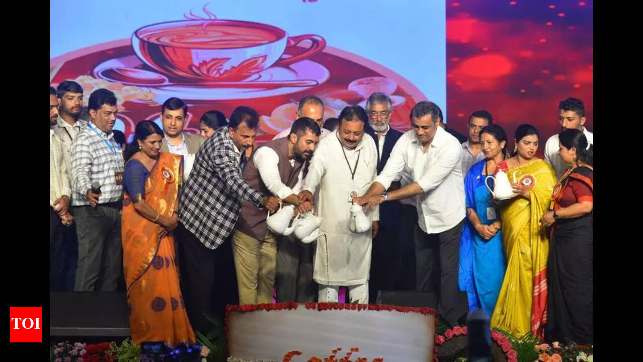 Kodagu Farmers to Receive Support: Agriculture Minister's Promises During Coffee  Dasara | Mysuru News - Times of India