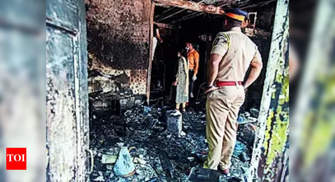 3 minors among 7 of family killed in early morning Mumbai slum fire ...