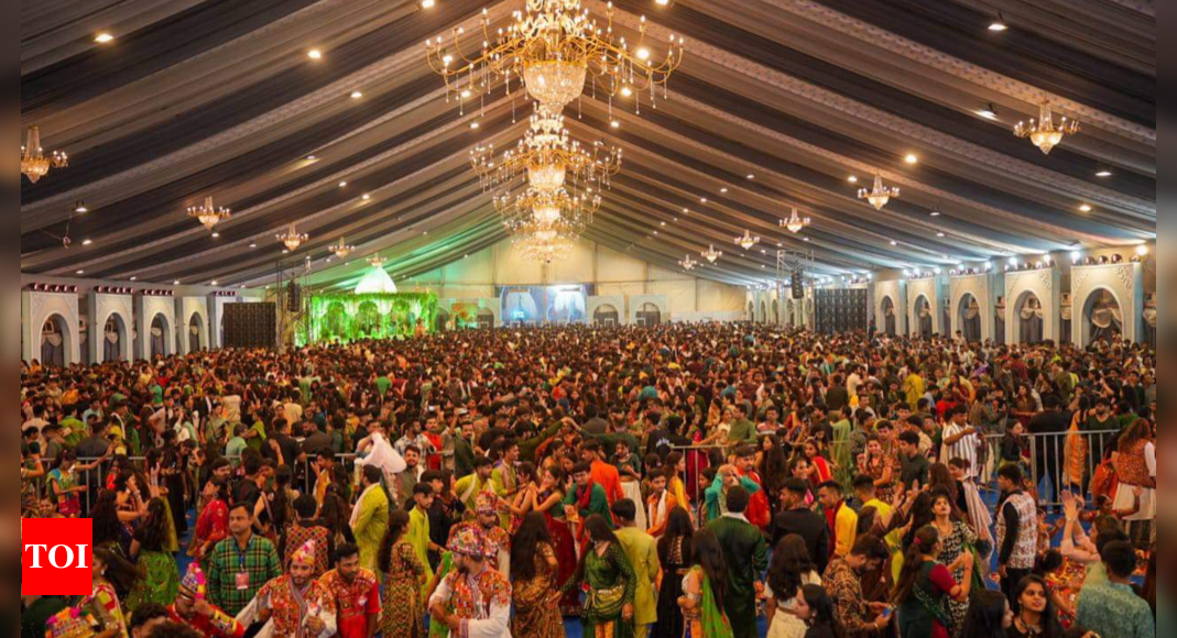 Massive Participation at Dombivli’s Namo Ramo Garba Mandal: 50,000 Daily Dandiya Enthusiasts! | Mumbai News