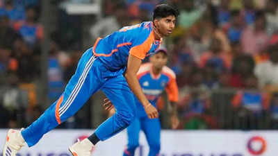 'Batters did not play him on...': Basit Ali hopes Mayank Yadav remains fit and goes to Australia