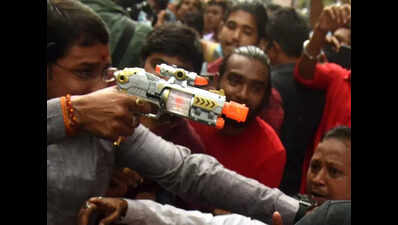 2 Ajmer men arrested for posting a photo with a toy gun