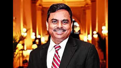 Repair service lanes before Puja: Chief secy to PWD-R