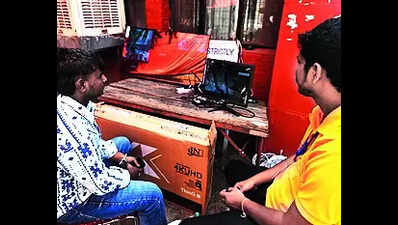 Cong turns ‘watchdog’, BJP keeps ‘faith’ in police force