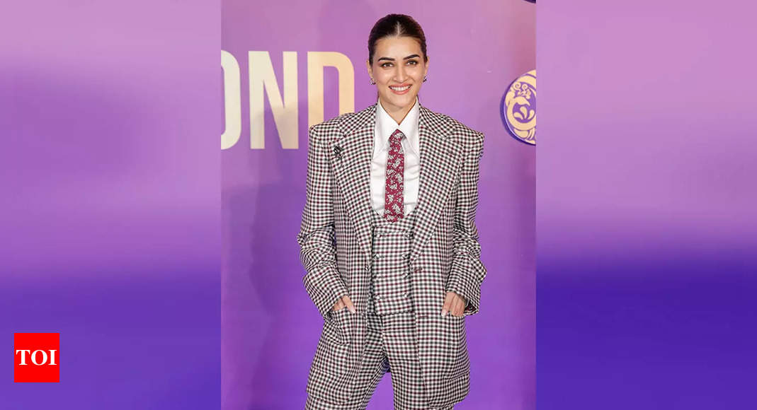 Kriti Sanon advocates gender equality at the UNFPA event in Delhi | Delhi News