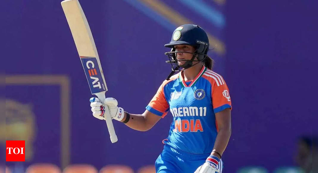 Harmanpreet slams fastest fifty by an Indian in Women's T20 WC