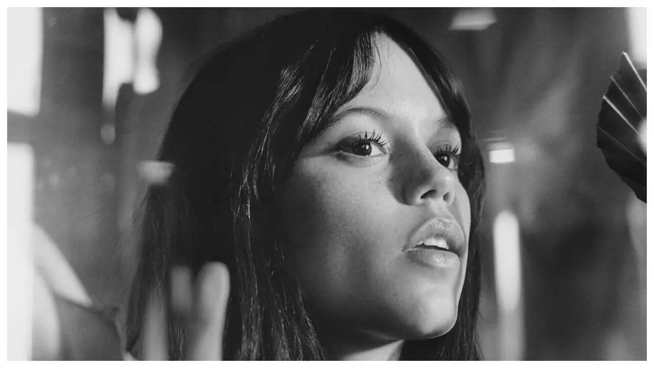 Jenna Ortega urges the fans to stop the abuse against Wednesday dolls as a  social media trend | - Times of India