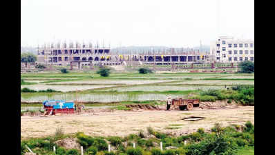 361 plots up for grabs near airport, 1.9L apply for them