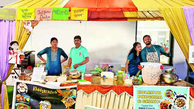 With Kol landmarks as central theme, Durga Puja comes alive in Mumbai, Hyd, Noida