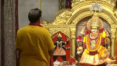 Aarti performed at Delhi's Jhandewalan Devi Temple on 8th day of Shardiya Navratri