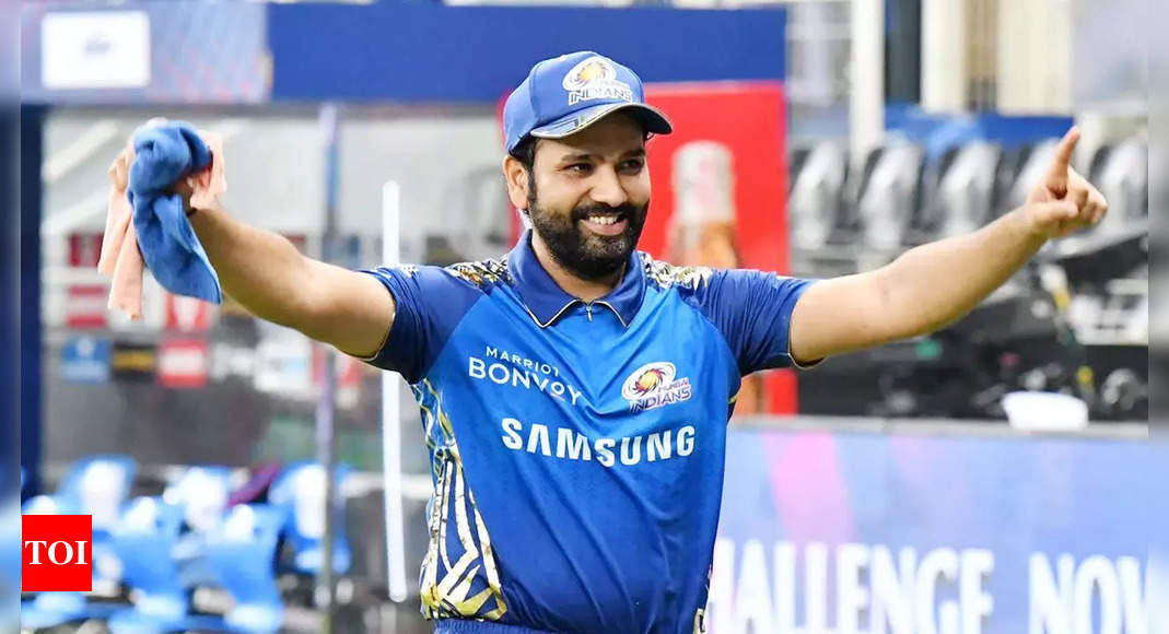 Rohit Sharma Celebrates Fan's Birthday in Mumbai