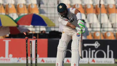  Basit Ali tears into Pakistan's 'top class' batting in second innings