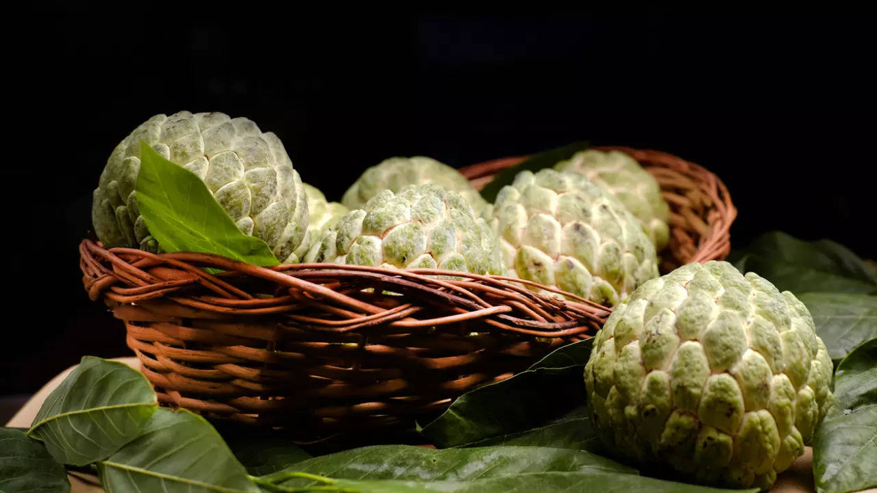 How the habit of eating one Custard Apple a day can improve health ...