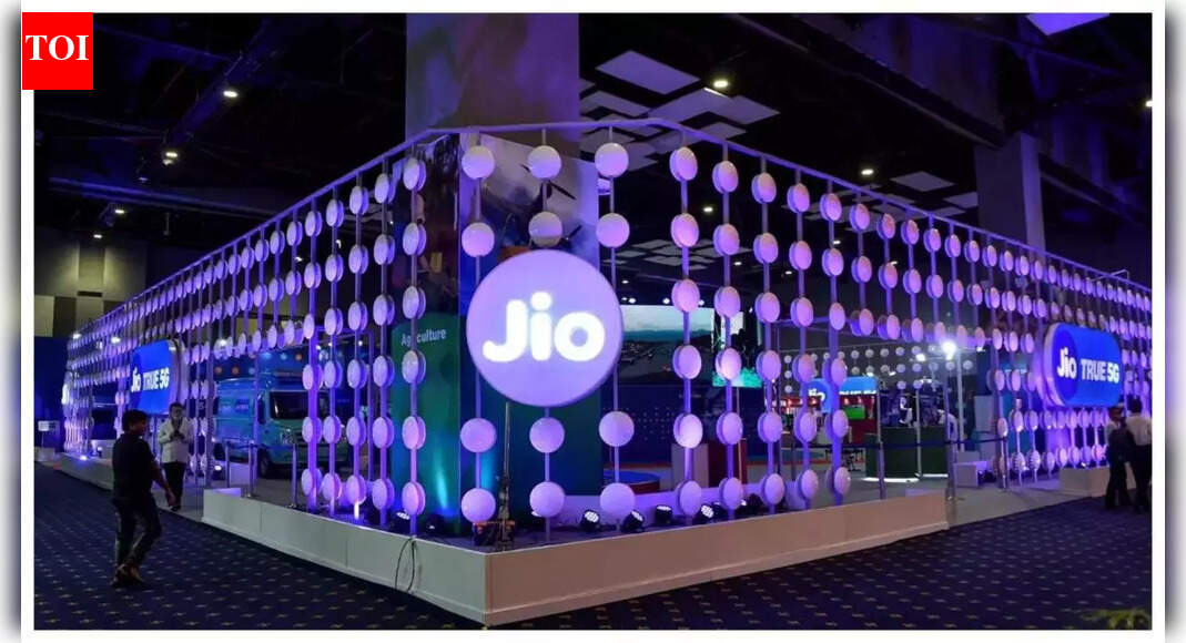 Reliance Jio launches international packs starting at Rs 39 for these ...