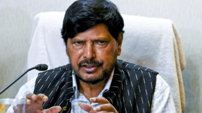 Ramdas Athawale ready for VBA merger under Ambedkar kin's leadership