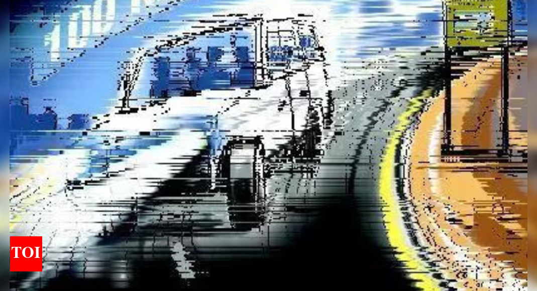 3 killed as car falls into Uttarakhand gorge | India News - Times of India