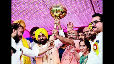 Mann: Let’s join hands to restore Punjab’s old glory