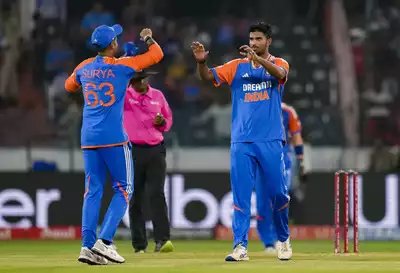 Washington Sundar outclasses Hardik Pandya, Riyan Parag to win...