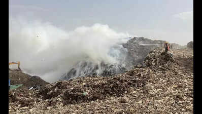 Blaze again at Bandhwari, toxic smoke envelops GCR, SPR areas