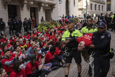 Over 200 pro-Palestinian supporters arrested outside NY Stock Exchange