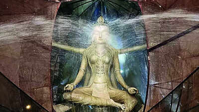 Two Kolkata pujas take green step, melt idols at pandal