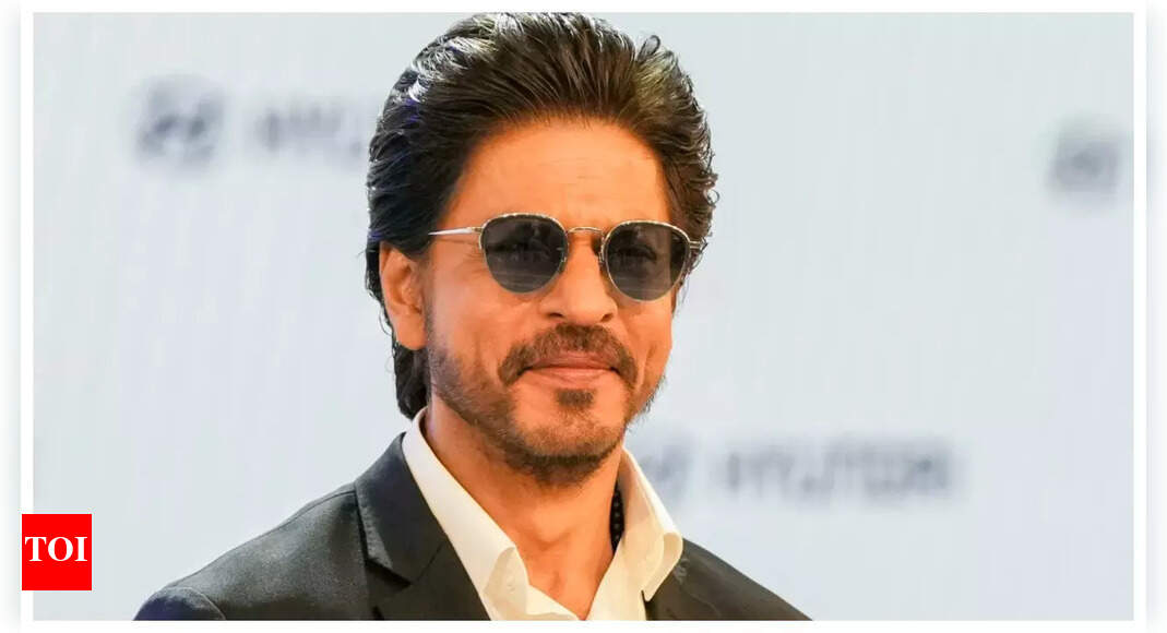 When Shah Rukh Khan crowned THIS Bollywood actress as an 'Ethereal beauty' | Hindi Movie News