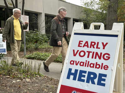 Georgia kicks off early voting with record-breaking 2,50,000 ballot casts