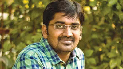 60 pieces of sovereign jewelery stolen from actor Karunakaran's home; details inside