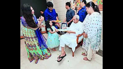 Greetings pour in for Naveen on 78th birthday