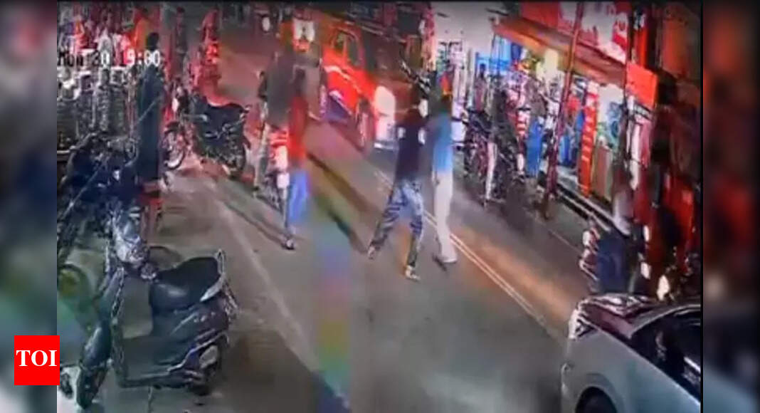 Road Rage: Senior Citizen Dies After Road Rage Assault by Biker: Deepak ...