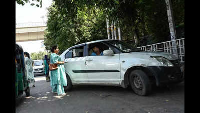 Shared cabs filling Noida’s public transport gap, but there’s a risk