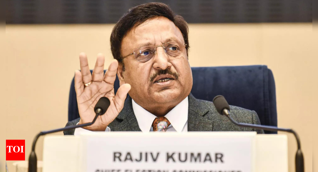 Rajiv Kumar Rescued After 17 Hours Stranded at 12,000 Feet | India News ...